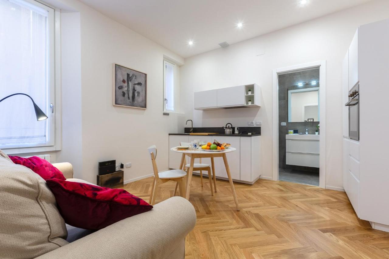 Bologna Piazza Del Nettuno Apartment エクステリア 写真